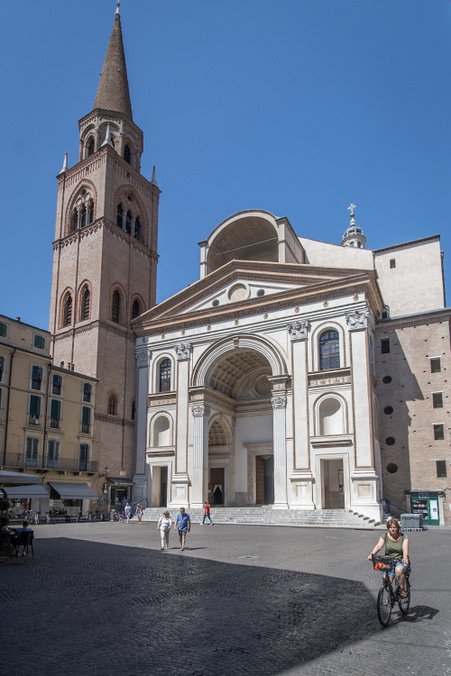 697DF20C-8325-4182-994D-4AD7A3AA1CD3 697DF20C-8325-4182-994D-4AD7A3AA1CD3