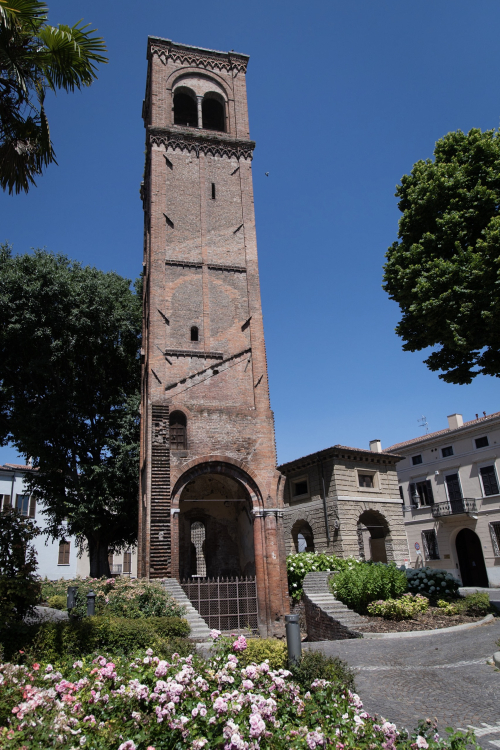 697DF20C-8325-4182-994D-4AD7A3AA1CD3 697DF20C-8325-4182-994D-4AD7A3AA1CD3