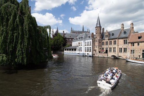 FBB91BA0-4C9D-4350-A623-E596F60FF5FE